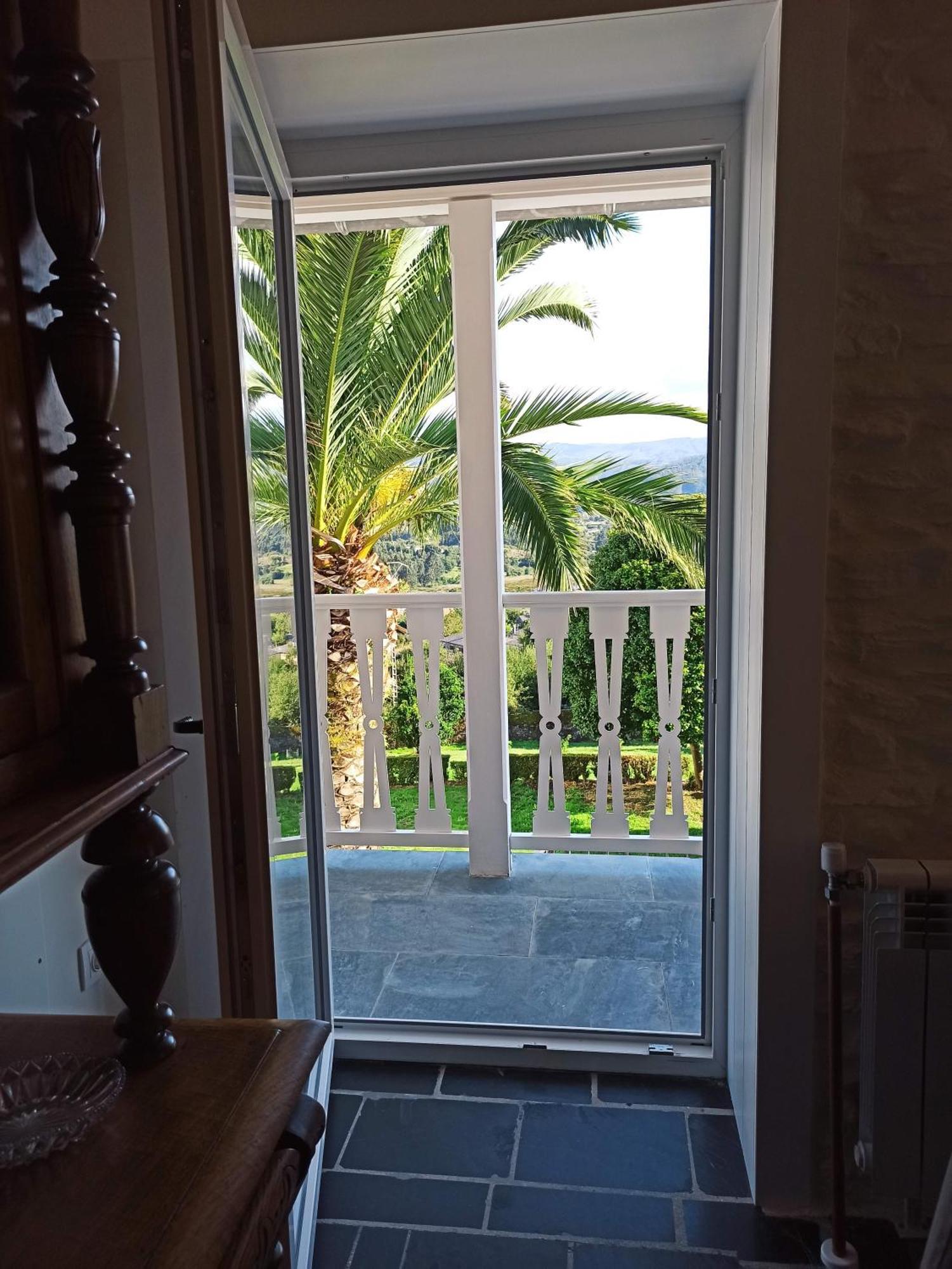 Apartamentos Minas De Silvarosa Viveiro Extérieur photo