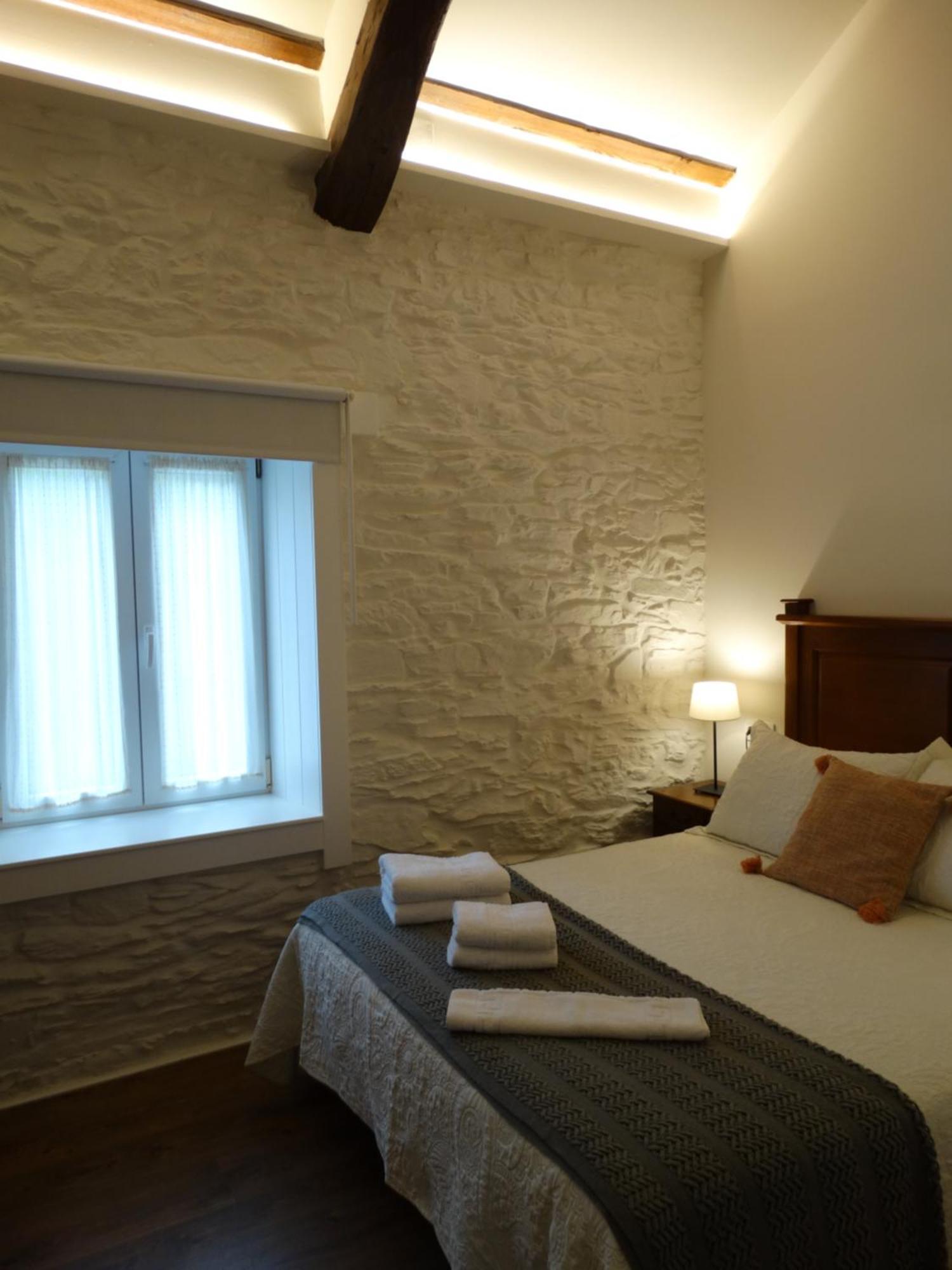Apartamentos Minas De Silvarosa Viveiro Extérieur photo